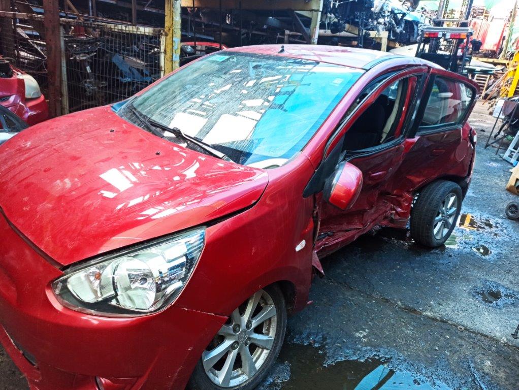  Mitsubishi MIRAGE 2014    EN DESARME